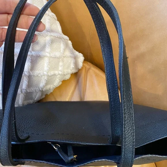 Tory Burch leather tote! - Picture 3 of 10